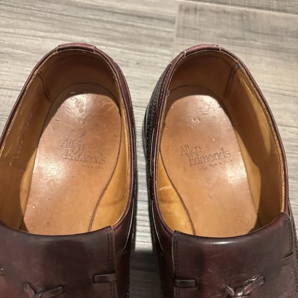 Allen Edmonds Grayson Tassel Loafers Burgundy Leather 9.5 US D
